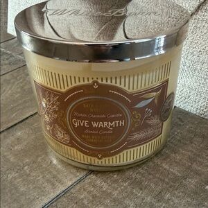 Bath & Body Works Marble Chocolate Cake Give Warmth Candle - Cream and Brown